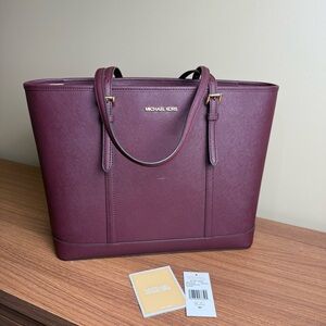 Michael Kors Plum Tote Bag Jet set